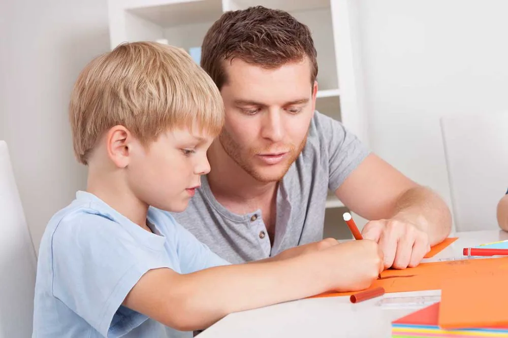 Qattiqqo‘llikdan muallimlik afzaldir.